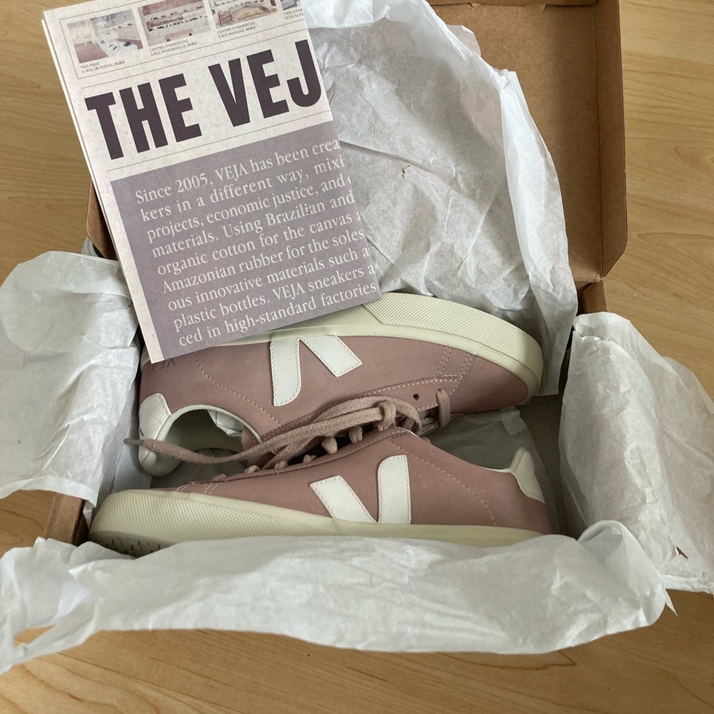 Pink suede Vejas W8